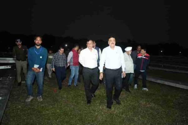 उत्तराखंड के रजत जयंती समारोह में प्रधानमंत्री के प्रस्तावित भ्रमण कार्यक्रम की तैयारियां जोरों पर, गढ़वाल आयुक्त और डीजी सूचना बंशीधर तिवारी ने कार्यक्रम की व्यवस्थाओं का लिया जायजा